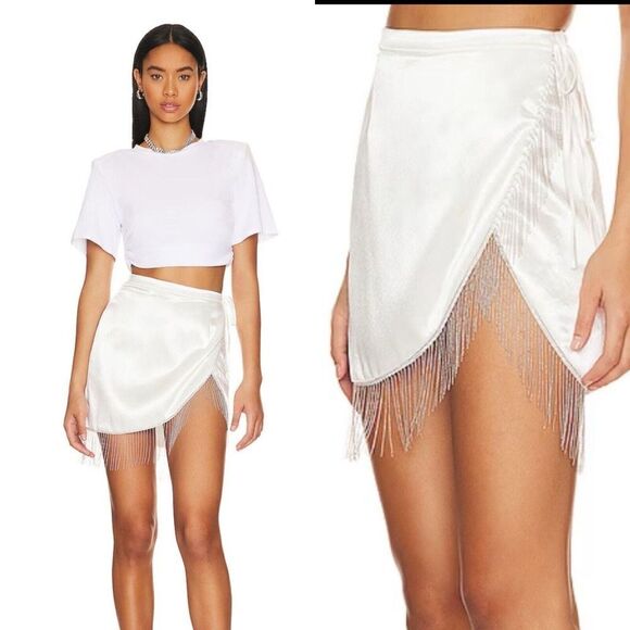 Superdown Penelope white satin Fringe mini Skirt NWT Revolve $68 - Picture 1 of 13